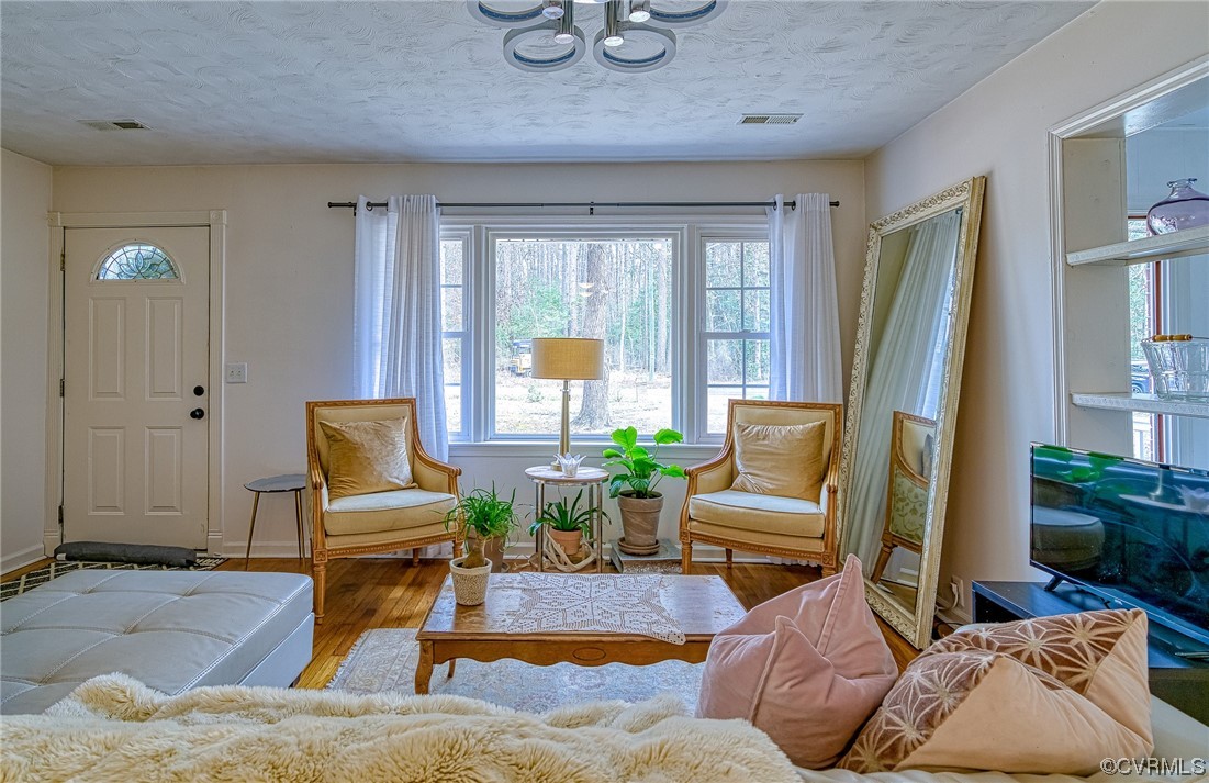 13721 Sandy Point Road Charles City, VA 23030 - Photo 2 of 39 Gallery Image 2