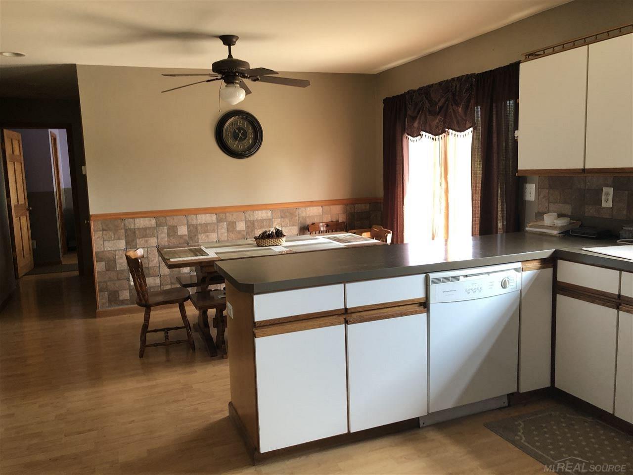 1600 North Hunt Road Carsonville, MI 48419 - Photo 11 of 20 31356121-10.JPG