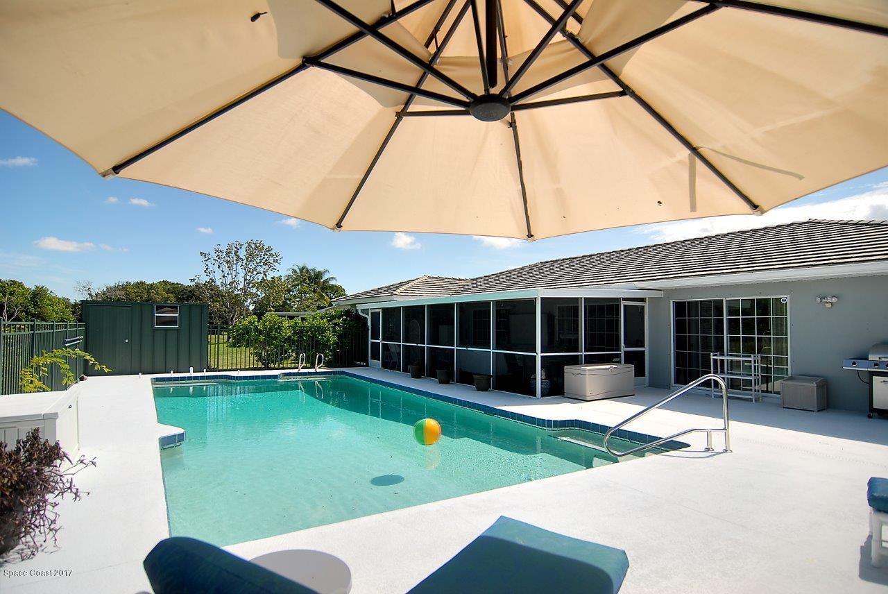 750 Montclair Road Northeast Palm Bay, FL 32905 - Photo 3 of 19 Florida Oasis