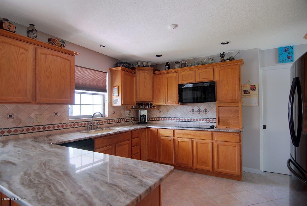 750 Montclair Road Northeast Palm Bay, FL 32905 - Photo 4 of 19 Recently Remodeled
