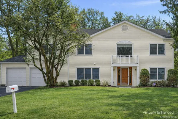 $1,579,000 | 39 Lambert Lane, New Rochelle, NY 10804