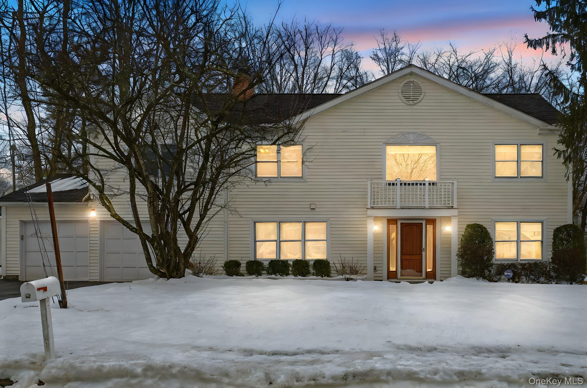 39 Lambert Lane New Rochelle, NY 10804 - Photo 2 of 30 Another view of front