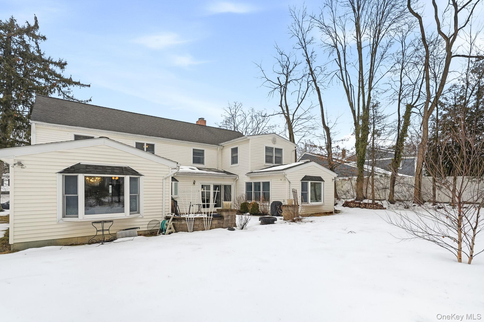 39 Lambert Lane New Rochelle, NY 10804 - Photo 26 of 30 Level Large Backyard with patio