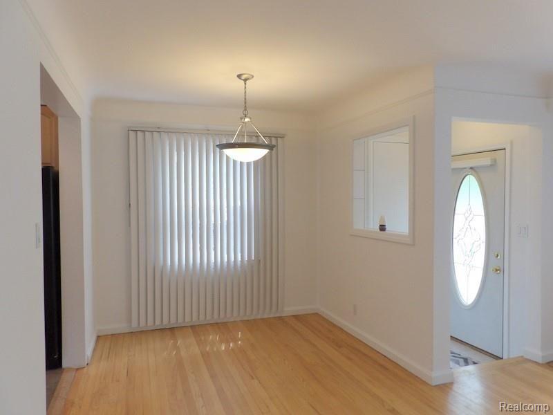 15418 Champaign Road Allen Park, MI 48101 - Photo 18 of 37