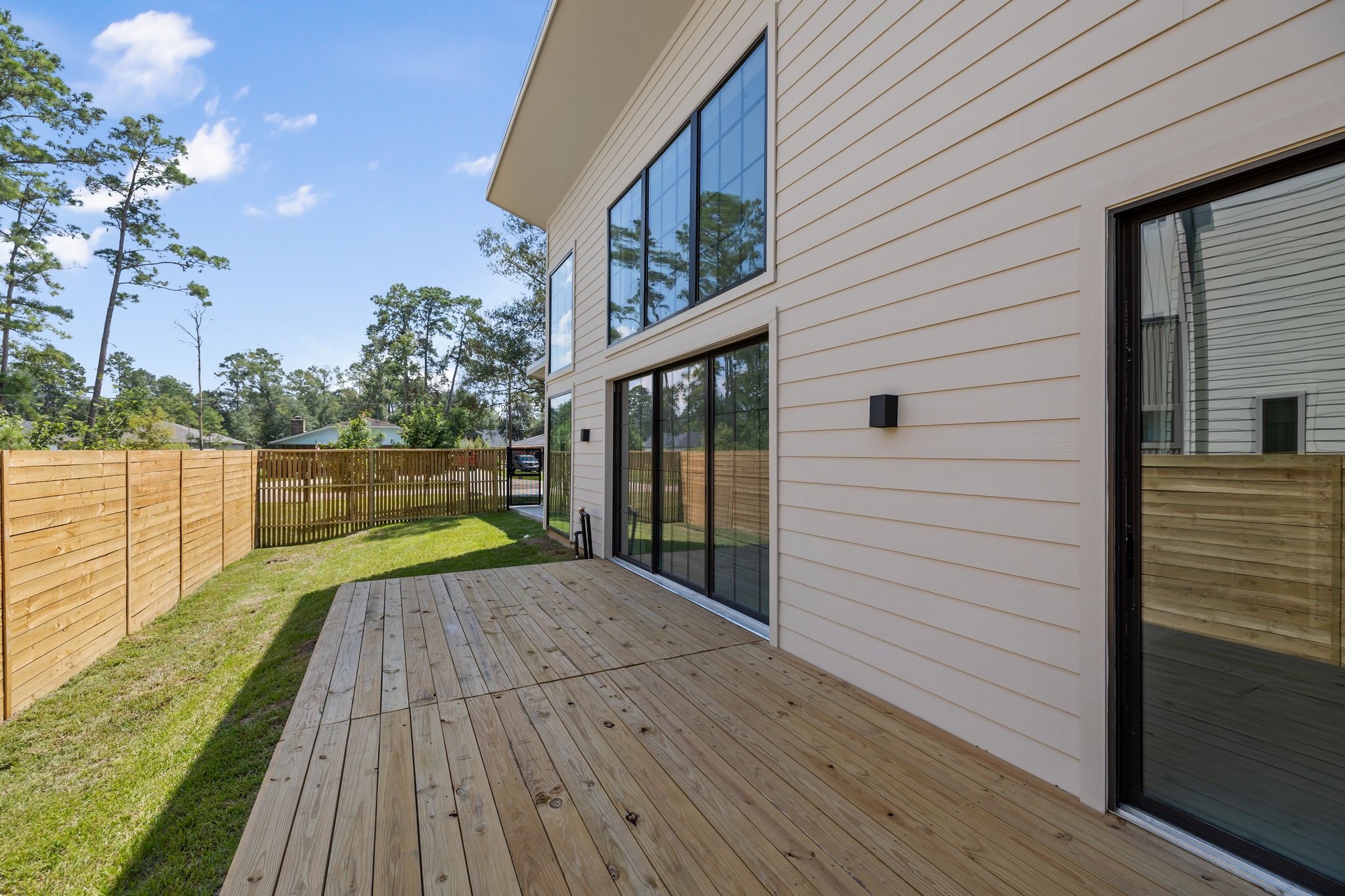 1502 Primrose Street Conroe, TX 77385 - Photo 6 of 34