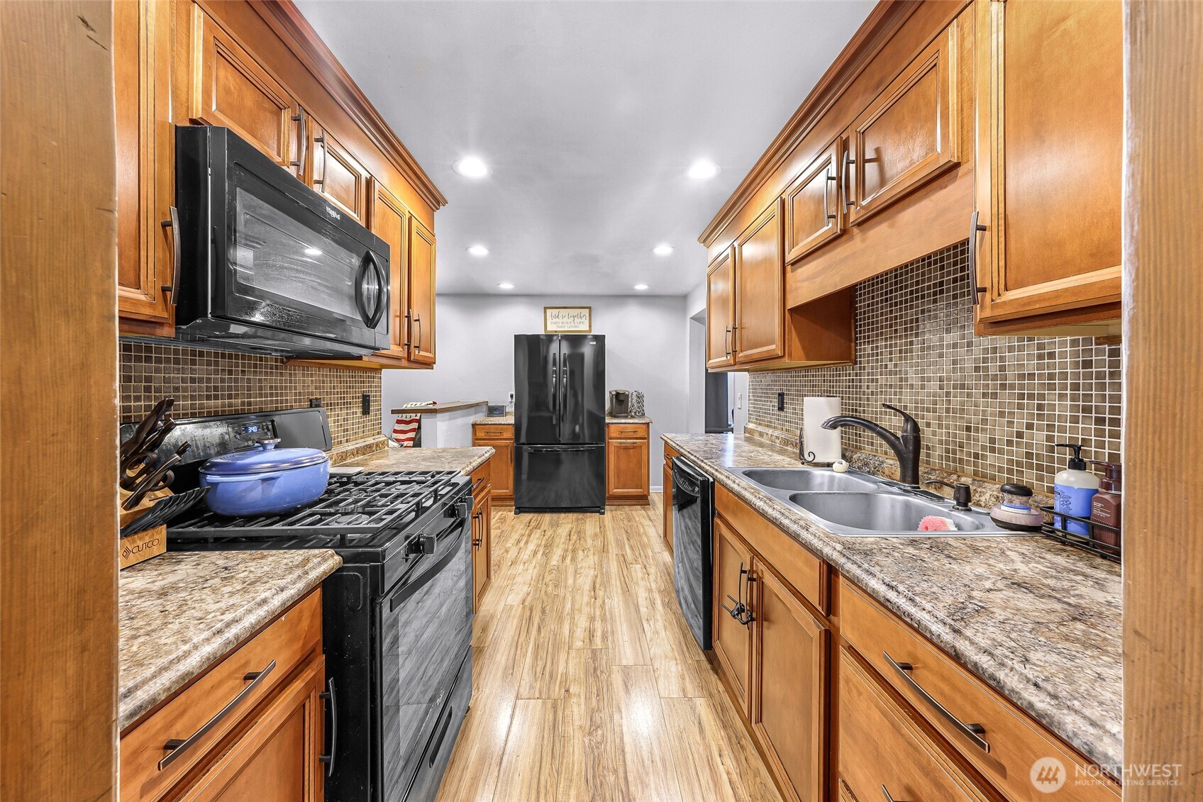 205 Cashmere Lane Everson, WA 98247 - Photo 18 of 40 a kitchen with granite countertop lots of counter top space