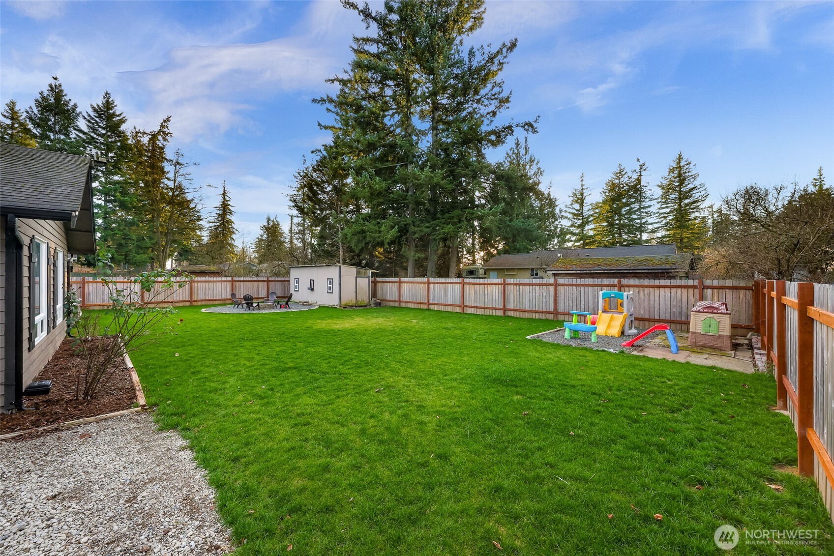 205 Cashmere Lane Everson, WA 98247 - Photo 39 of 40 a view of yard with grass and trees