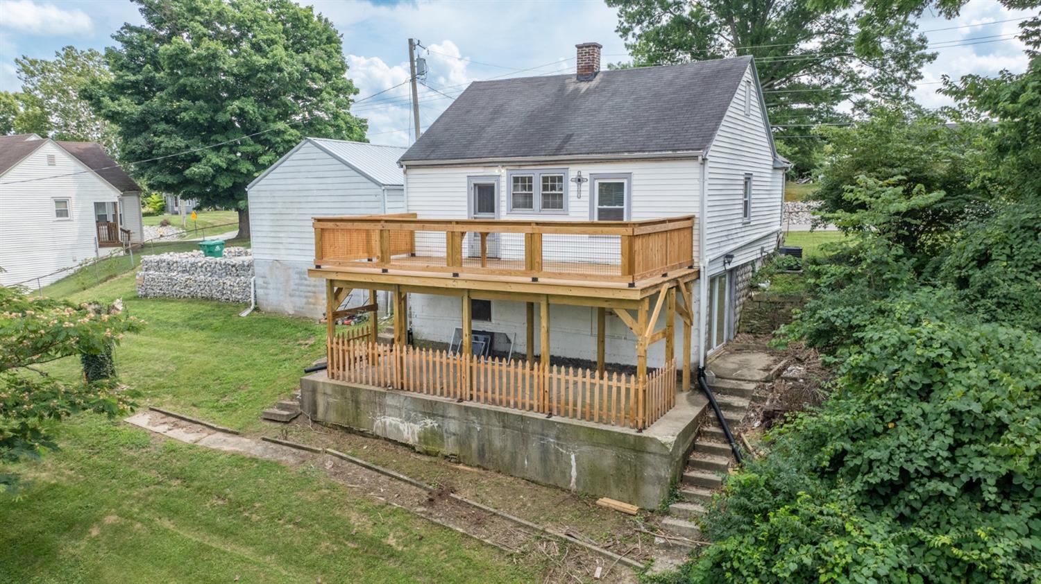 190 Bielby Road Lawrenceburg, IN 47025 - Photo 11 of 42 Gallery Image 11