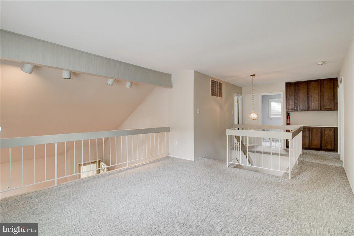 18901 Glendower Road Gaithersburg, MD 20879 - Photo 18 of 33