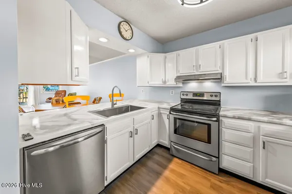 $339,000 | 303 Midyette Street, Unit B7, Oriental, NC 28571