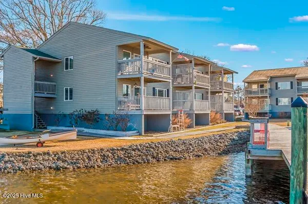 $339,000 | 303 Midyette Street, Unit B7, Oriental, NC 28571