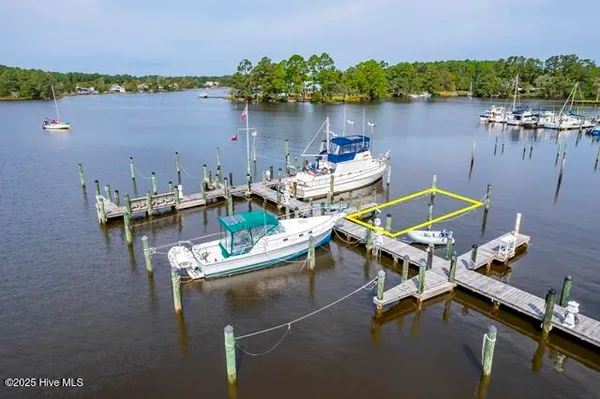 $339,000 | 303 Midyette Street, Unit B7, Oriental, NC 28571