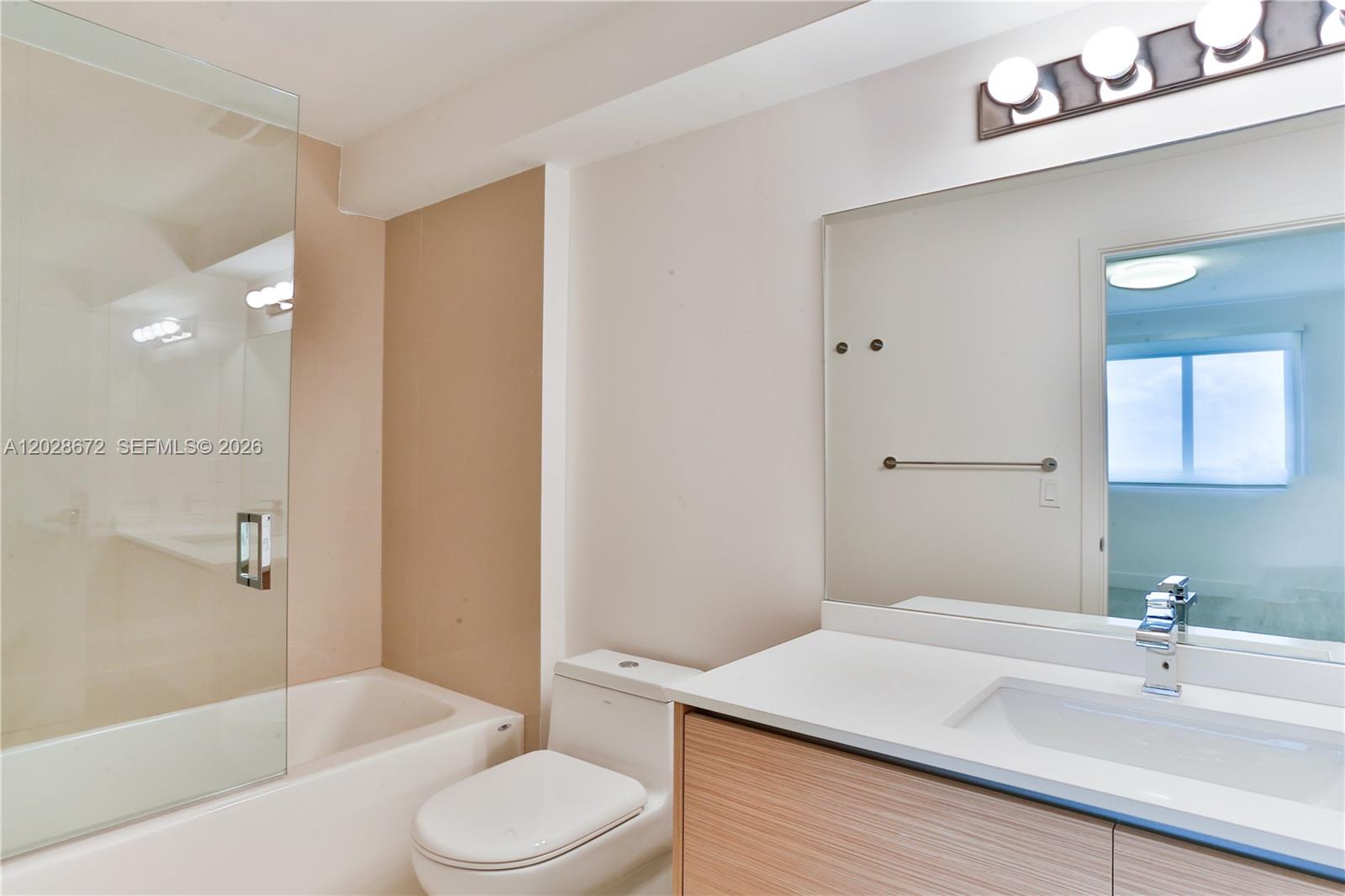 600 Northeast 27th Street, Unit 1504 Miami, FL 33137 - Photo 12 of 20 3RD BATHROOM