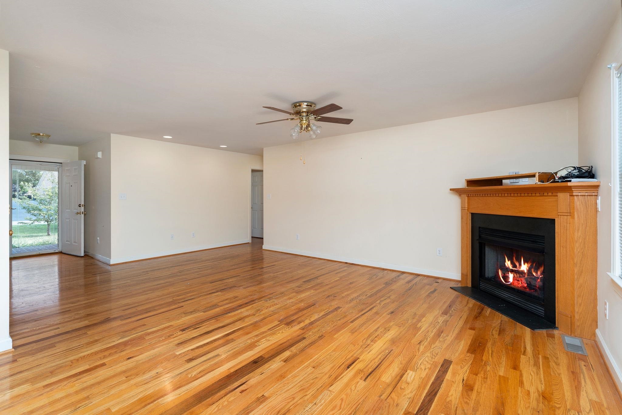 97 Gloucester Road Stuarts Draft, VA 24477 - Photo 19 of 67 This living room complete