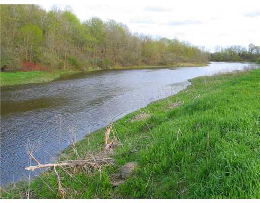 68 Fish Street Thomaston, ME 04861 - Photo 22 of 25 View. View looking up the river