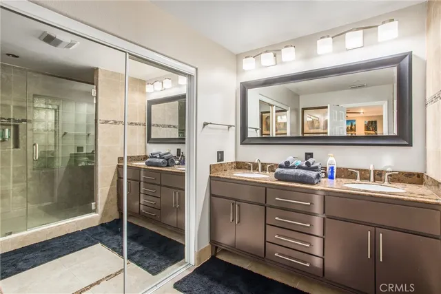 a view of outdoor space yard and porch