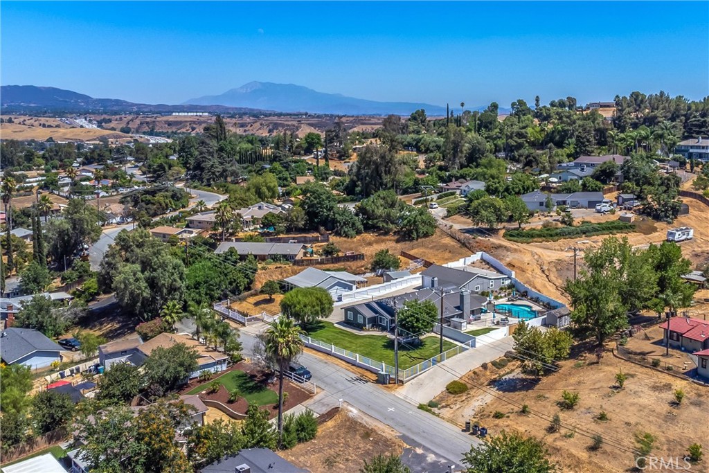 31607 Florida Street Redlands, CA 92373 - Photo 60 of 65 an aerial view of residential houses with outdoor space and trees