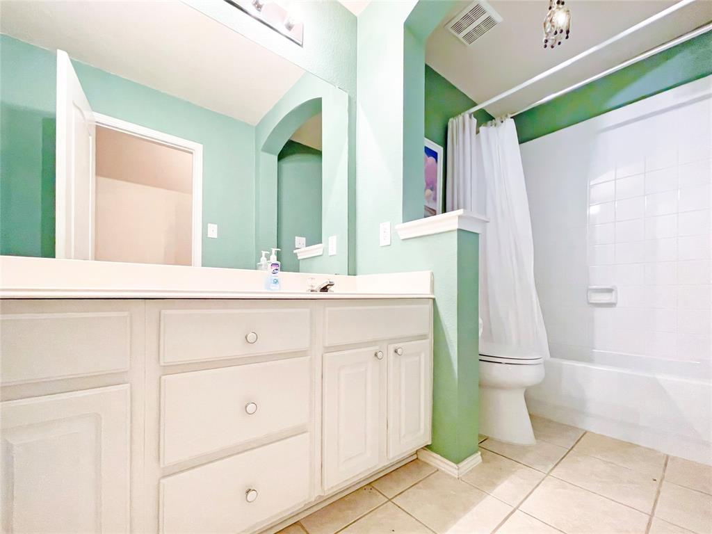 2712 Hereford Road Denton, TX 76210 - Photo 29 of 36