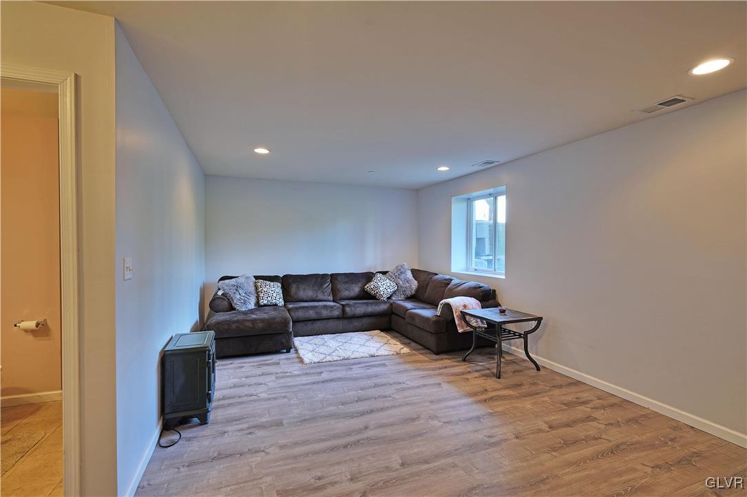 2236 Rising Hill Road Whitehall, PA 18052 - Photo 17 of 23 Gallery Image 17