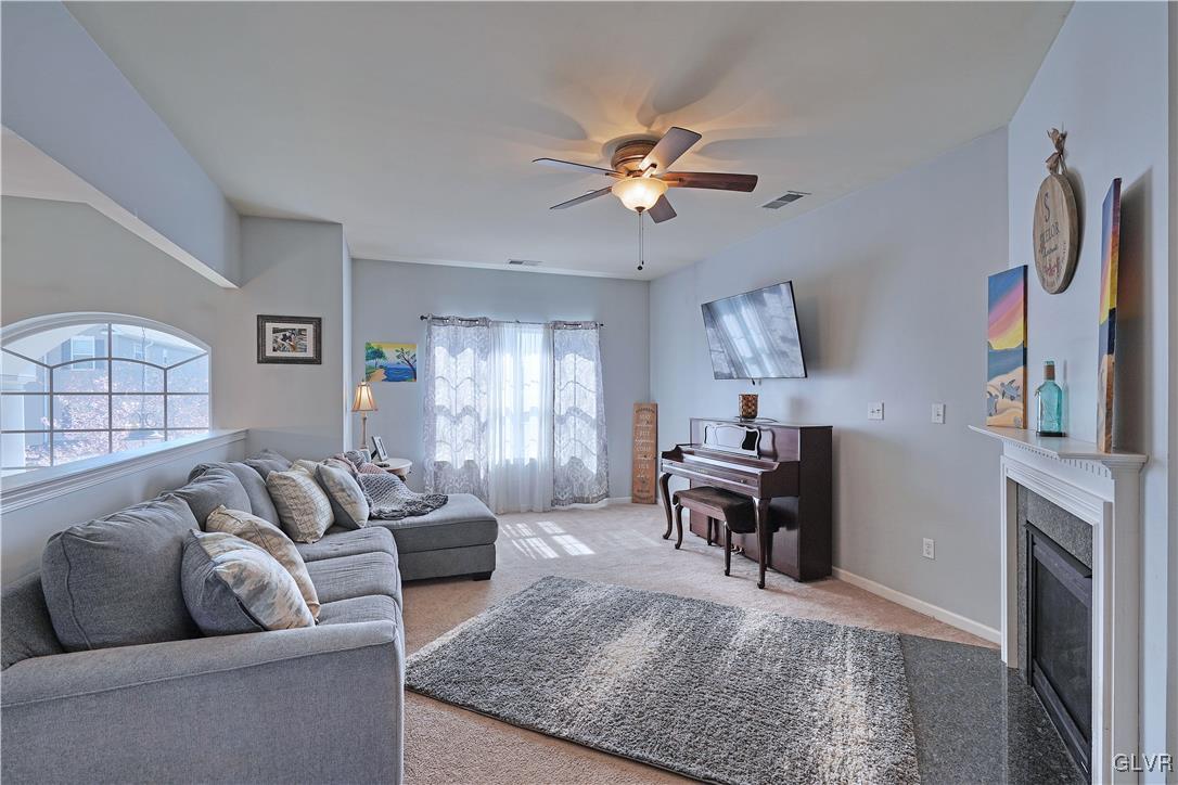 2236 Rising Hill Road Whitehall, PA 18052 - Photo 2 of 23 Gallery Image 2