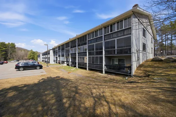 $389,000 | 663 Cherry Valley Road, Unit 211, Gilford, NH 03249