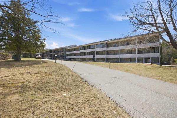 $389,000 | 663 Cherry Valley Road, Unit 211, Gilford, NH 03249