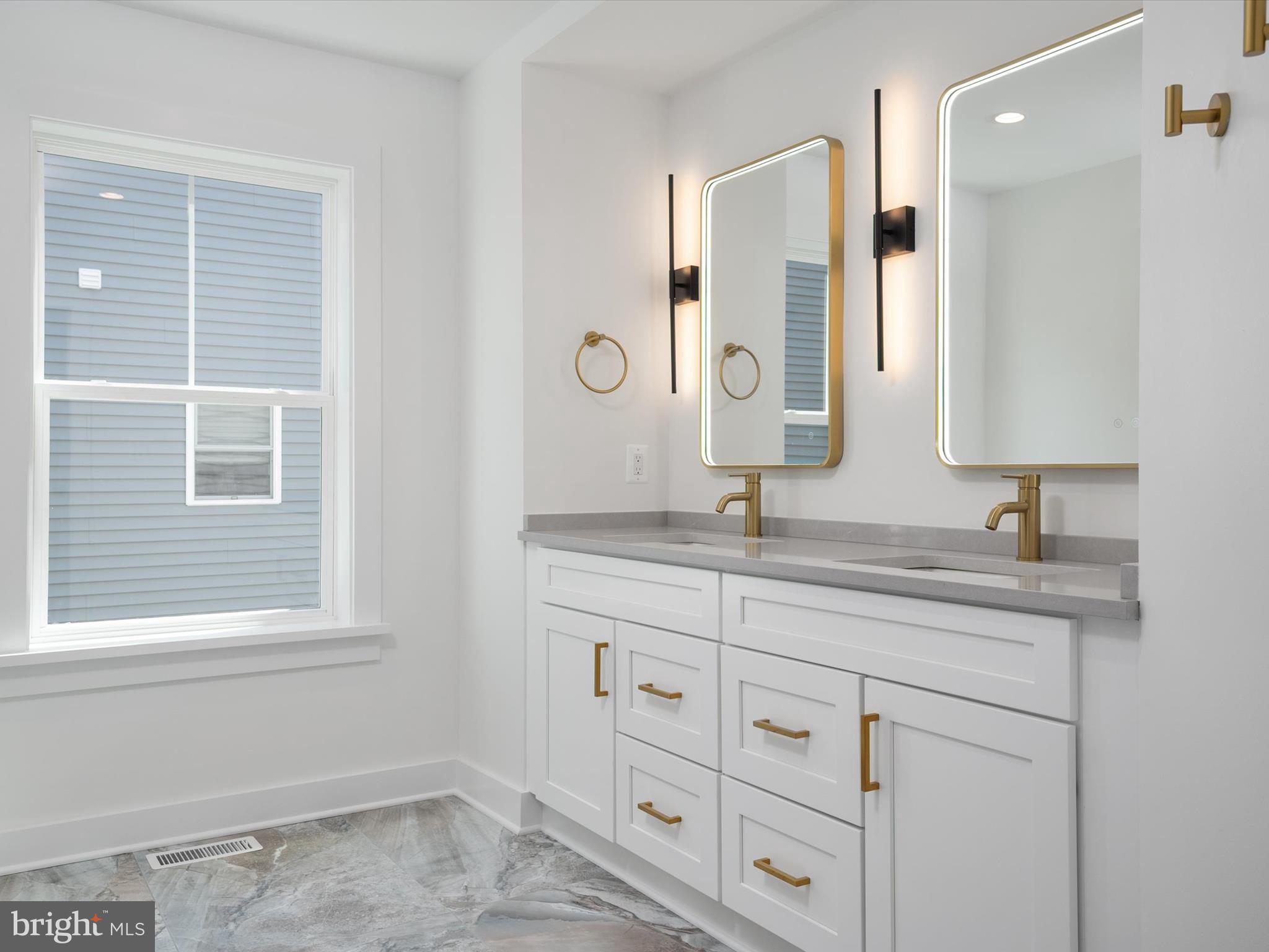 1422 Howard Road Annapolis, MD 21403 - Photo 15 of 61 Level 2 Primary Ensuite with Dual Sinks