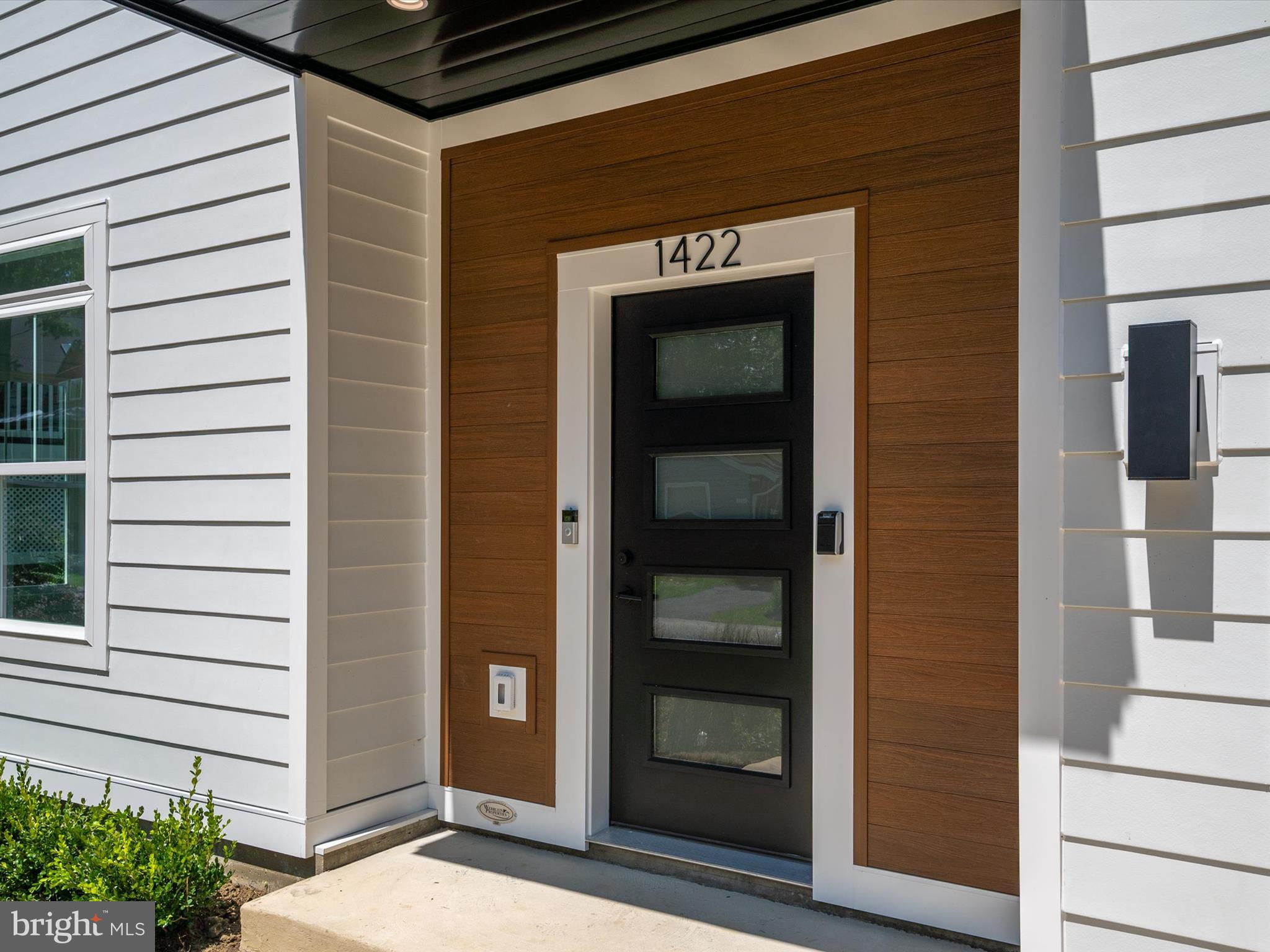 1422 Howard Road Annapolis, MD 21403 - Photo 5 of 61 Modern Design