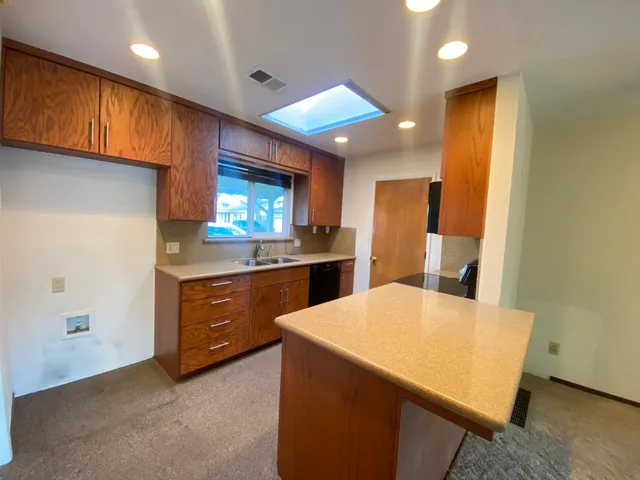 $405,000 | 904 Malibu Court, Modesto, CA 95350