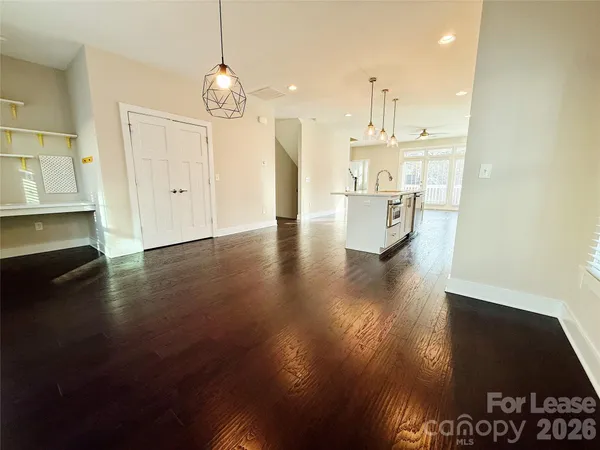 $3,000 | 1424 West 4th Street, Charlotte, NC 28208