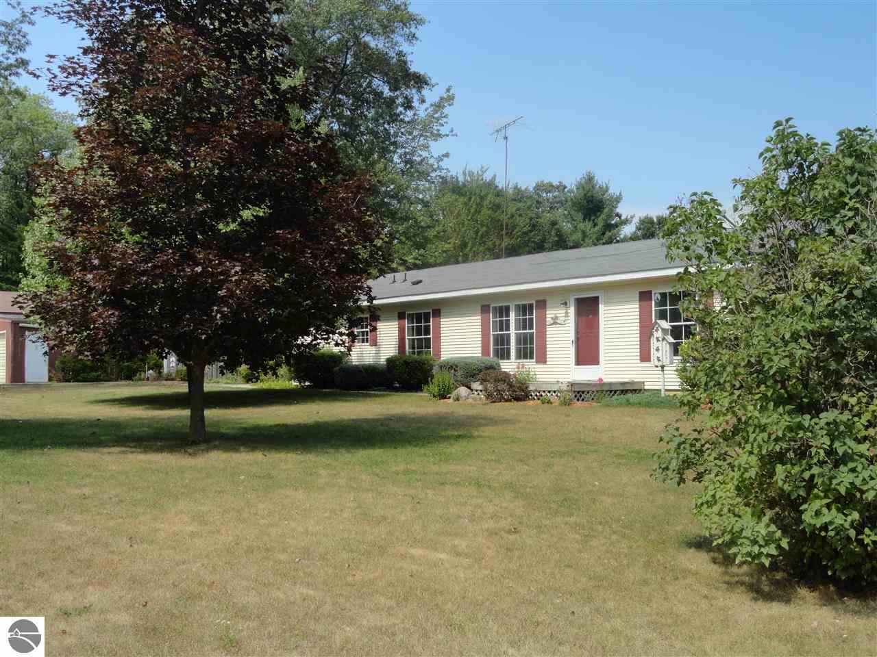 2305 East Gladwin Road Harrison, MI 48625 - Photo 40 of 40 1775499-40.JPG