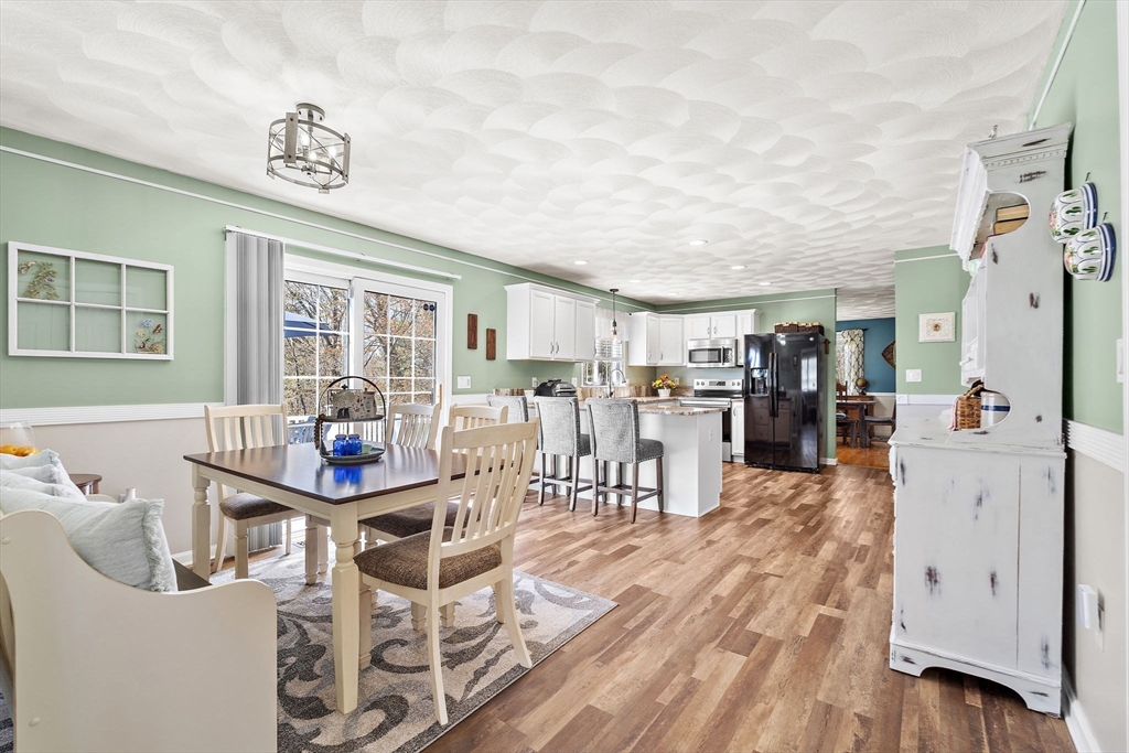 16 Alan Road Hudson, MA 01749 - Photo 14 of 40