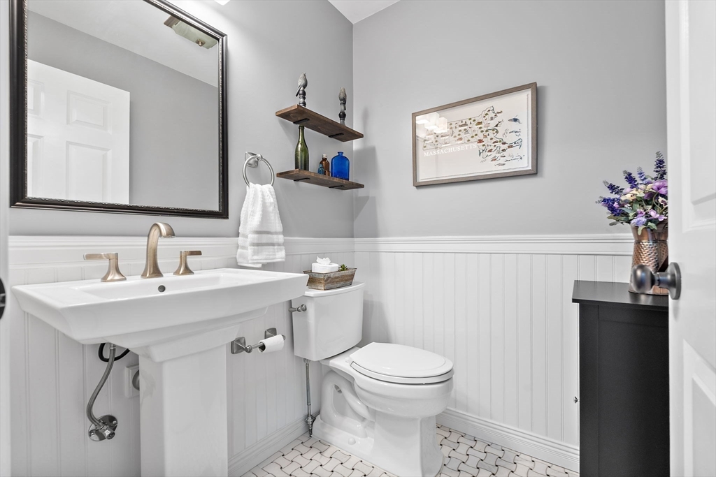 16 Alan Road Hudson, MA 01749 - Photo 16 of 40