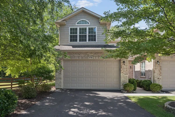 $439,999 | 4740 Auvergne Avenue, Unit 4740, Lisle, IL 60532