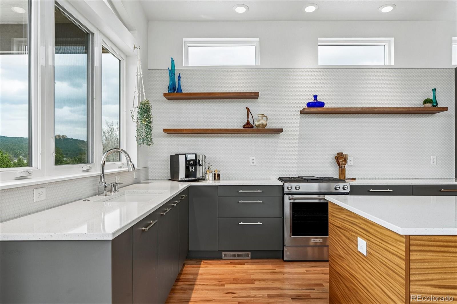 3885 Sierra Vista Road Monument, CO 80132 - Photo 16 of 50