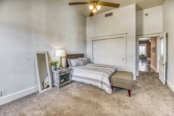 $2,350 | 112 East Alamo Street, Unit 2, Brenham, TX 77833