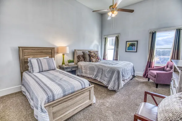 $2,150 | 112 East Alamo Street, Unit 2, Brenham, TX 77833