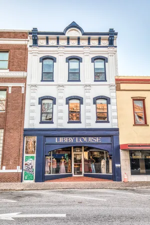 $2,350 | 112 East Alamo Street, Unit 2, Brenham, TX 77833