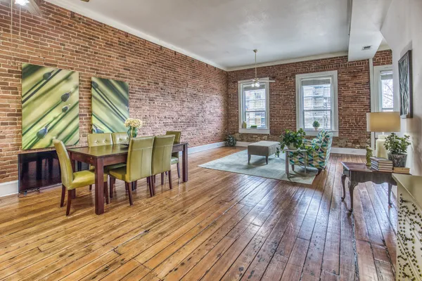 $2,350 | 112 East Alamo Street, Unit 2, Brenham, TX 77833