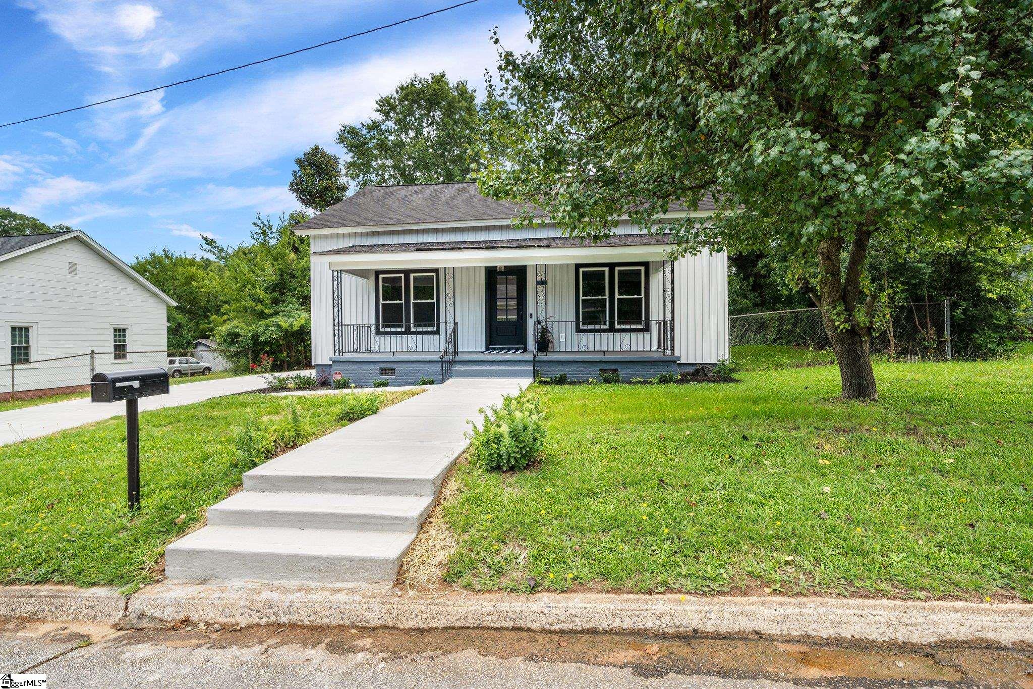 17 2nd Street Greenville, SC 29611 - Photo 1 of 30