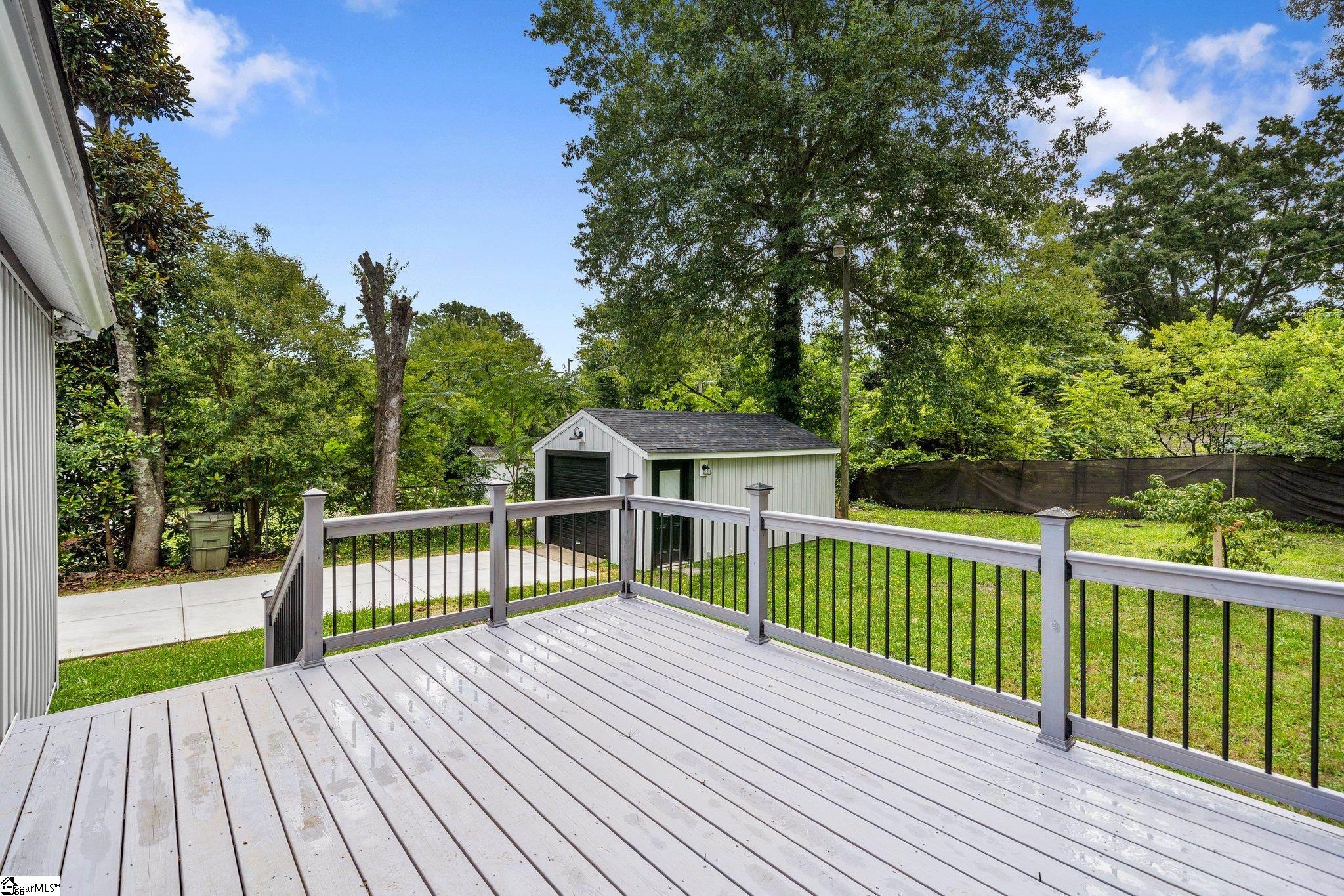 17 2nd Street Greenville, SC 29611 - Photo 23 of 30 16 X 12