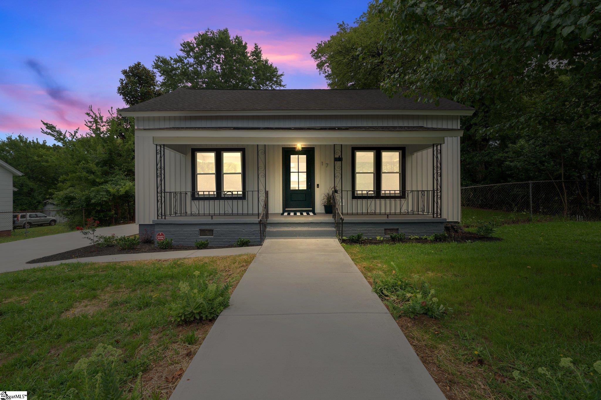 17 2nd Street Greenville, SC 29611 - Photo 4 of 30 THE PORCH IS 19X8