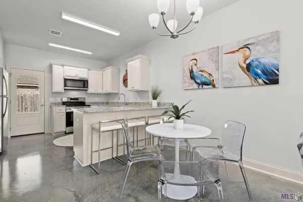 $1,400 | 30080 Mayer Street, Unit 67, Walker, LA 70785
