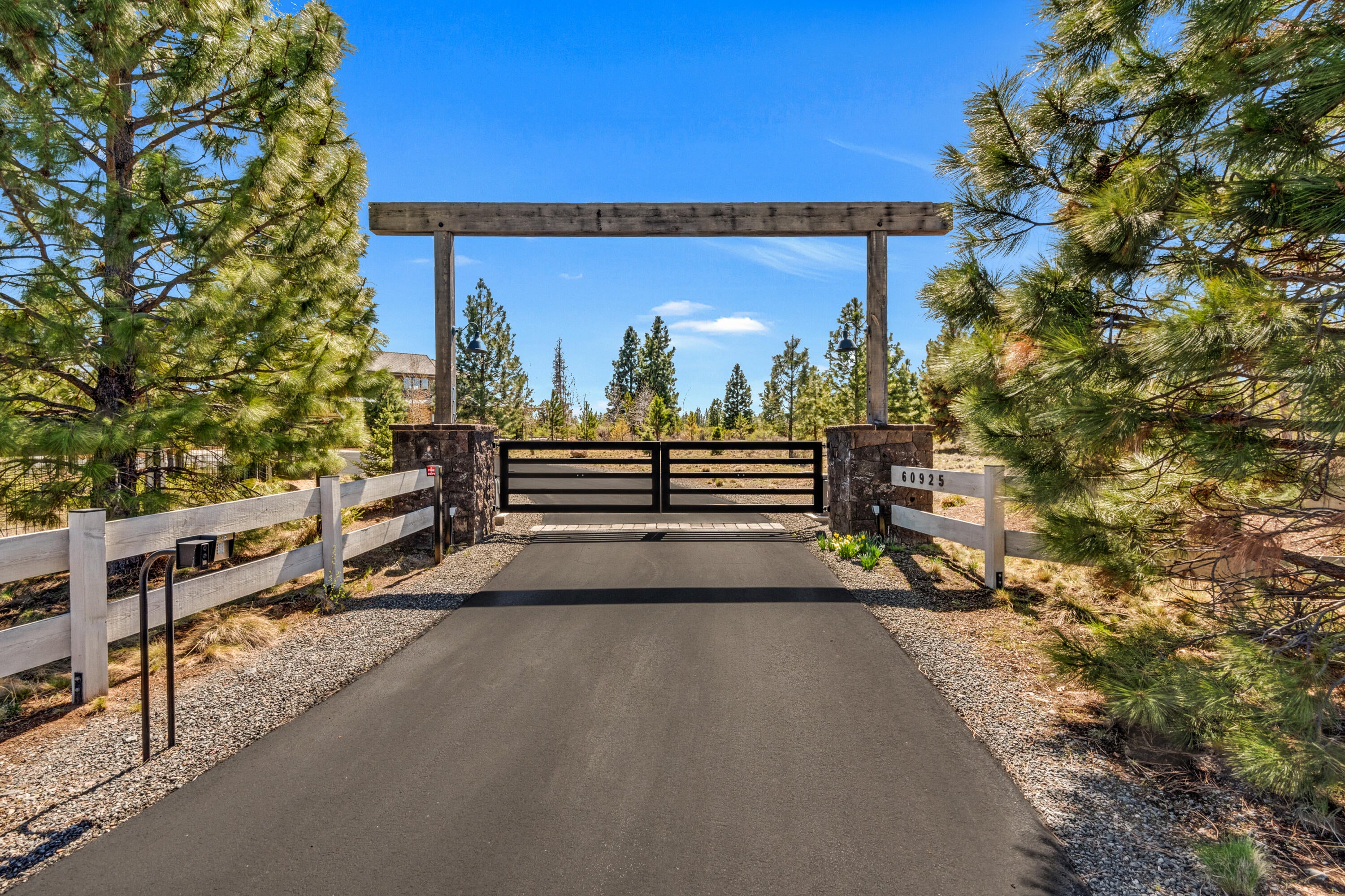 60925 Bachelor View Rd - 8