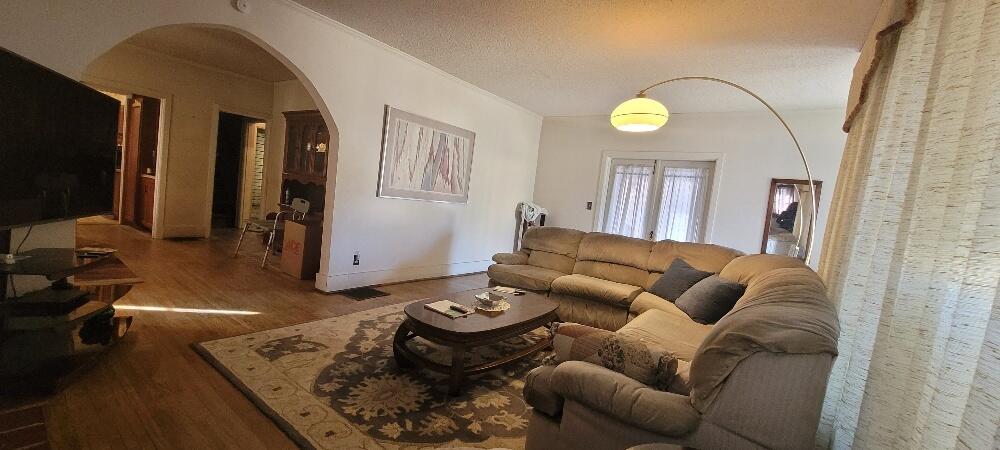 2512 East 4th Street Chattanooga, TN 37404 - Photo 5 of 27 20251222_111058_resized