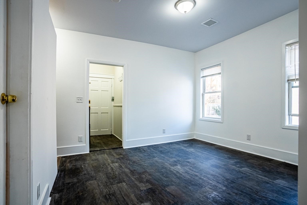 9 Ives Street Worcester, MA 01603 - Photo 26 of 39