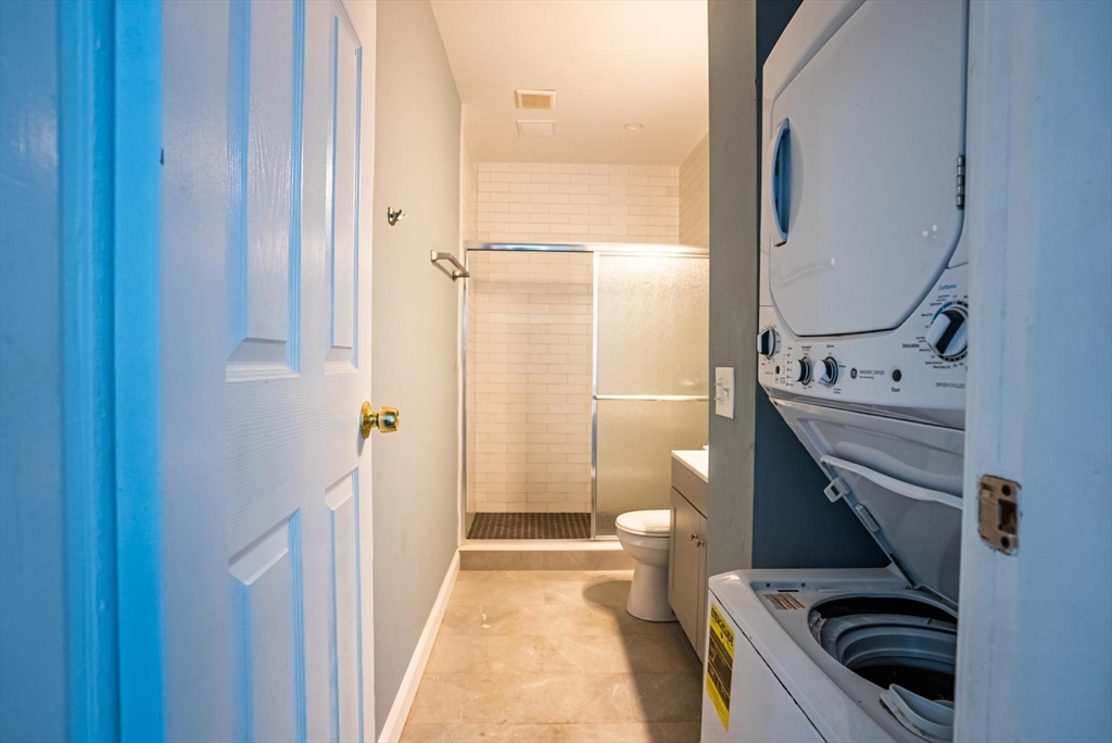 9 Ives Street Worcester, MA 01603 - Photo 29 of 39