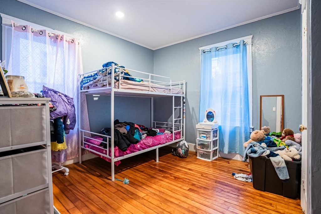 9 Ives Street Worcester, MA 01603 - Photo 7 of 39