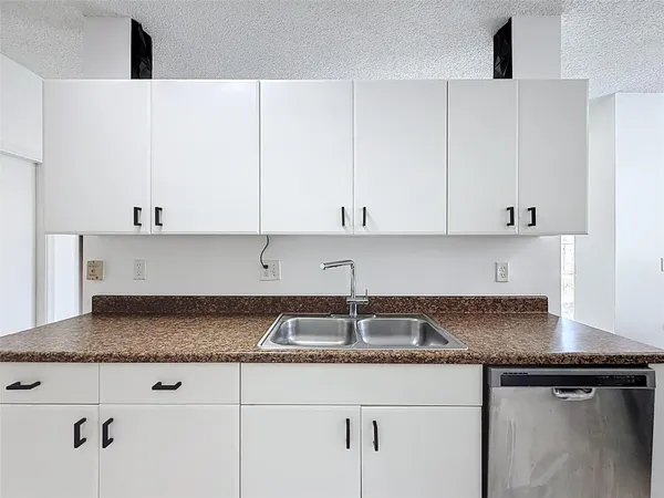 $395,000 | 4702 Northwest 59th Manor, Coconut Creek, FL 33073