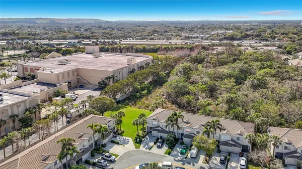 $395,000 | 4702 Northwest 59th Manor, Coconut Creek, FL 33073